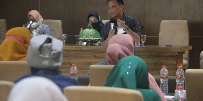 Jadi Narasumber Sosialisasi Perda Anggota DPRD Makassar, Ini Pesan Camat Tallo