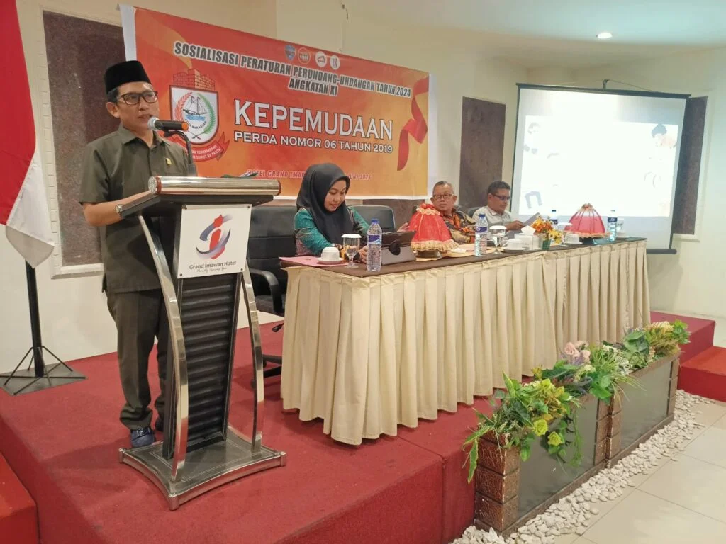 Bahas Soal Kepemudaan, Muchlis Misbah Pacu Kreativitas Pemuda di Makassar