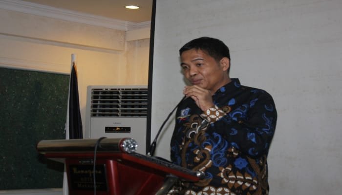 Ketua DPD PJI Sulsel Angkat Bicara Terkait Penerimaan Honorer Baru di Pemkot Makassar 7 Ketua DPD PJI Sulsel Angkat Bicara Terkait Penerimaan Honorer Baru di Pemkot Makassar