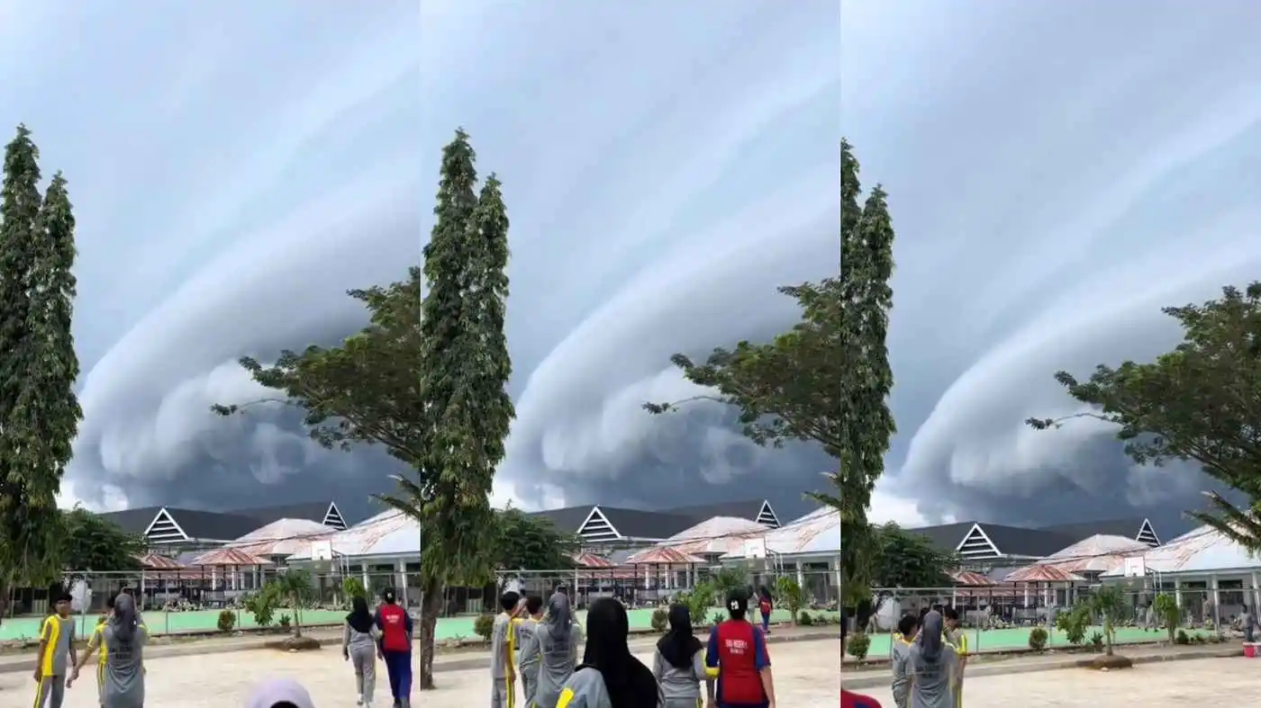 Fenomena Awan Hitam Bak Ombak di Langit Mamuju, Pertanda Apa 4 Fenomena Awan Hitam Bak Ombak di Langit Mamuju, Pertanda Apa