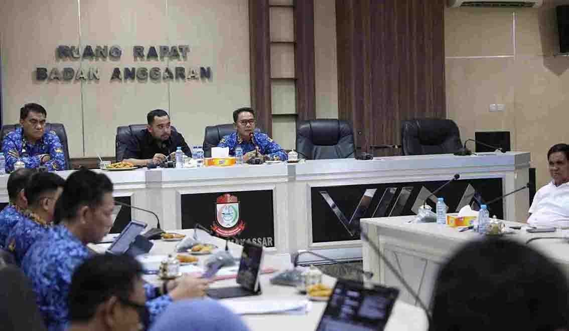 Pj Sekda Makassar dan Banggar DPRD Bahas Strategi Anggaran 2025 dalam Rapat Koordinasi