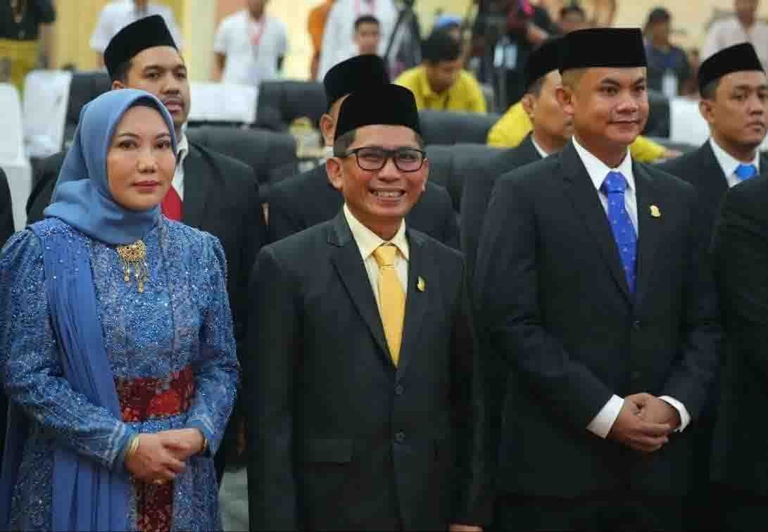Fraksi Mulia DPRD Makassar Desak Penundaan Lelang Proyek Fisik 2025 hingga Wali Kota Terpilih Dilantik 7 Fraksi Mulia DPRD Makassar Desak Penundaan Lelang Proyek Fisik 2025 hingga Wali Kota Terpilih Dilantik