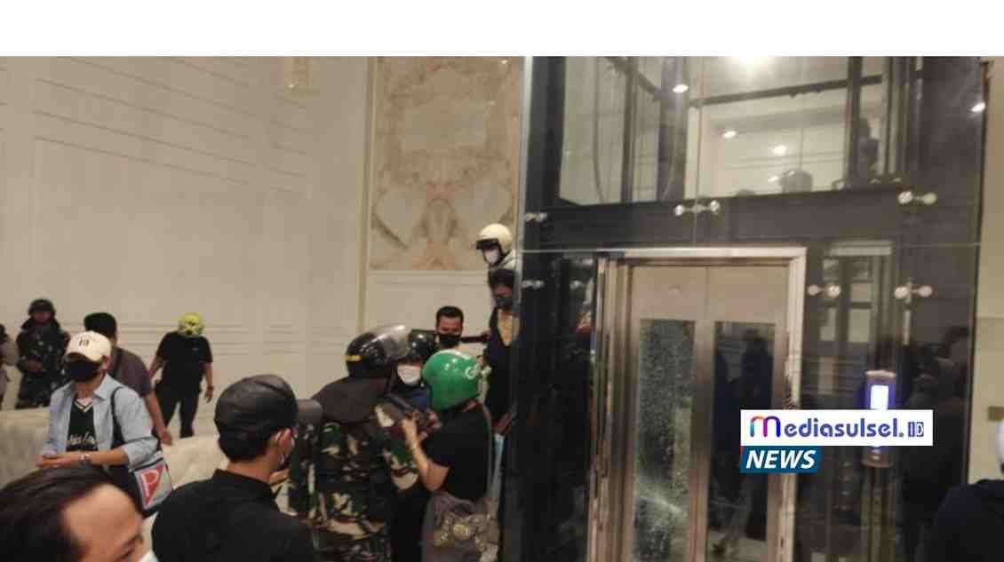 Rumah Eko Patrio Dijarah Massa di Jakarta, Barang dan Hewan Peliharaan Ikut Raib