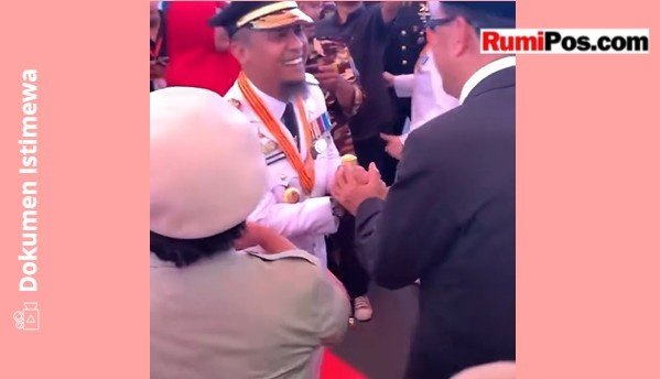 Hadiri Upacara HUT RI ke-80, Prof Nurdin Abdullah Serukan Dukungan untuk Andi Sudirman 10 Hadiri Upacara HUT RI ke-80, Prof Nurdin Abdullah Serukan Dukungan untuk Andi Sudirman