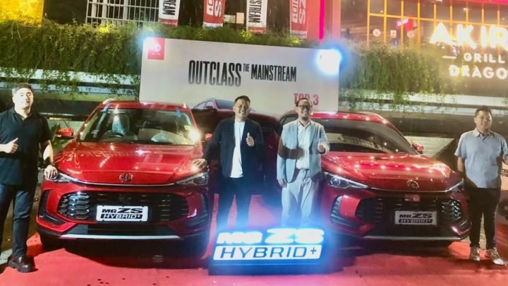 MG ZS Hybrid+ Resmi Meluncur di Makassar Harga Mulai Rp306,9 Juta 2 MG ZS Hybrid+ Resmi Hadir di Makassar, Tawarkan SUV Hybrid 214 PS