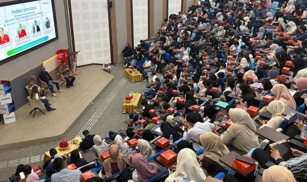 Telkomsel Mengusungkar Pandangan Talenta di Era AI di Program THRIVE Goes to Universitas Hasanuddin