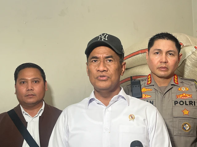 600 Ton Beras Bulog Diduga Dioplos, Mentan Amran Ancam Pecat Oknum yang Terlibat