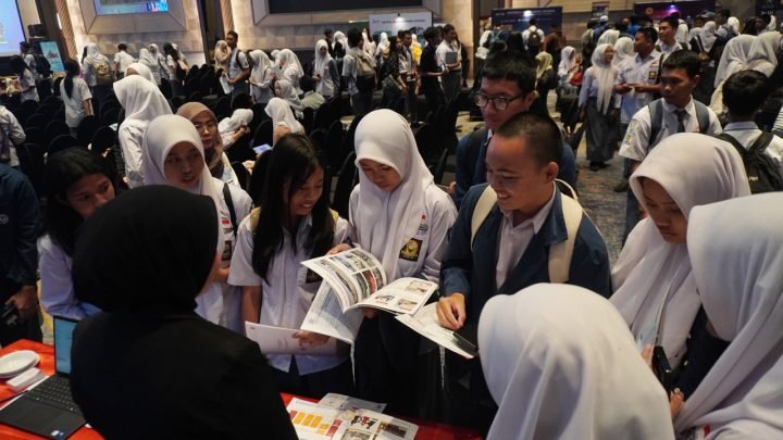 Malaysia Bidik Pelajar Makassar Kuliah ke Negeri Jiran Lewat Sosialisasi EMGS