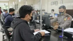 Mau Ganti Plat Motor Honda? Ini Rincian Biaya dan Tahapan STNK 5 Tahunan 6 Mau Ganti Plat Motor Honda? Ini Rincian Biaya dan Tahapan STNK 5 Tahunan