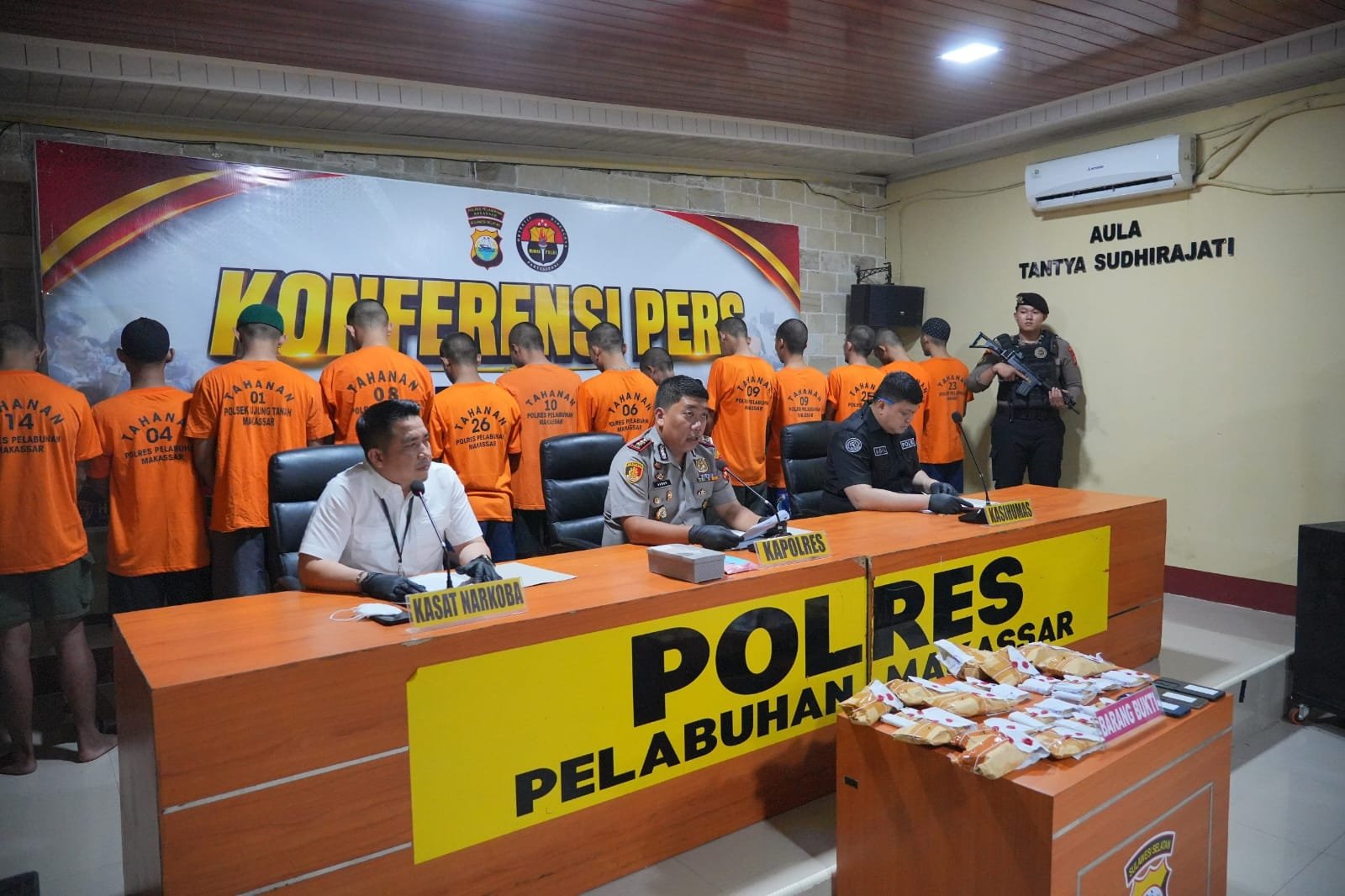 Polres Pelabuhan Makassar Tangkap 54 Tersangka dalam 20 Hari Operasi Antik 2026 1 Polres Pelabuhan Makassar Tangkap 54 Tersangka dalam 20 Hari Operasi Antik 2026