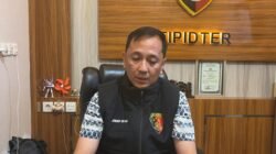 Polrestabes Makassar Tangkap Pria Diduga Bobol Kartu Debit Teman Rp341 Juta Beli Emas dan iPhone 17 Pro Max