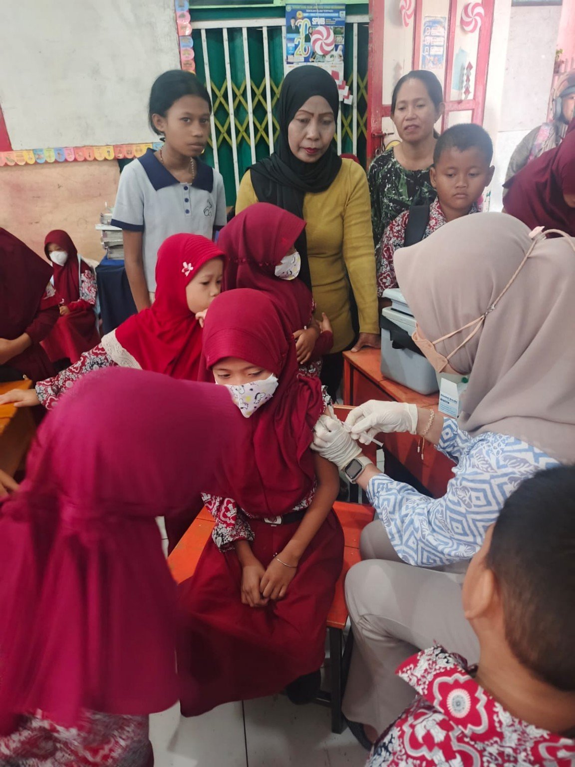 SD Inpres Bertingkat Kaluku Bodoa Gelar Imunisasi Antitetanus untuk Siswa