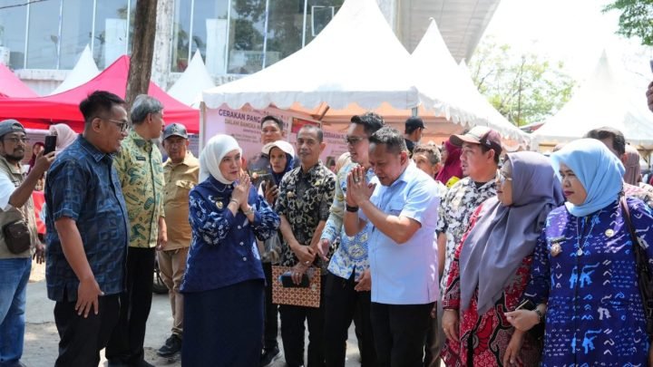 Wawali Aliyah Mustika Ilham Dukung Gerakan Pangan Murah Nasional 2026 di Makassar 1 Wawali Aliyah Mustika Ilham Dukung Gerakan Pangan Murah Nasional 2026 di Makassar